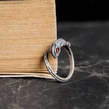 Load image into Gallery viewer, Sterling silver chameleon ring lizard opening