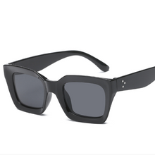 Load image into Gallery viewer, Fashion sunglasses