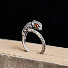 Load image into Gallery viewer, Sterling silver chameleon ring lizard opening