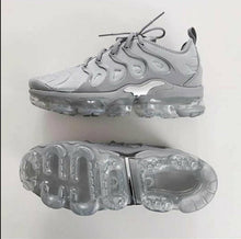 Load image into Gallery viewer, Front Lace Up Casual Flat Heel Round Head Low Top Sneaker