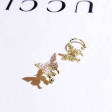 Load image into Gallery viewer, Butterfly Earrings Super Fairy Earrings No Piercings Earrings Trendy Korean Design Sense Internet Celebrity Ear Bone Stud Women