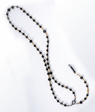 Load image into Gallery viewer, Crystal Black Horn Necklace