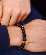 Load image into Gallery viewer, Key Tassle Onyx Blend Bracelet