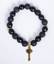 Load image into Gallery viewer, Key Tassle Onyx Blend Bracelet